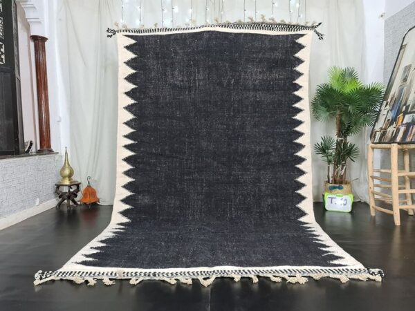 black and white Moroccan Berber rug - Image 2