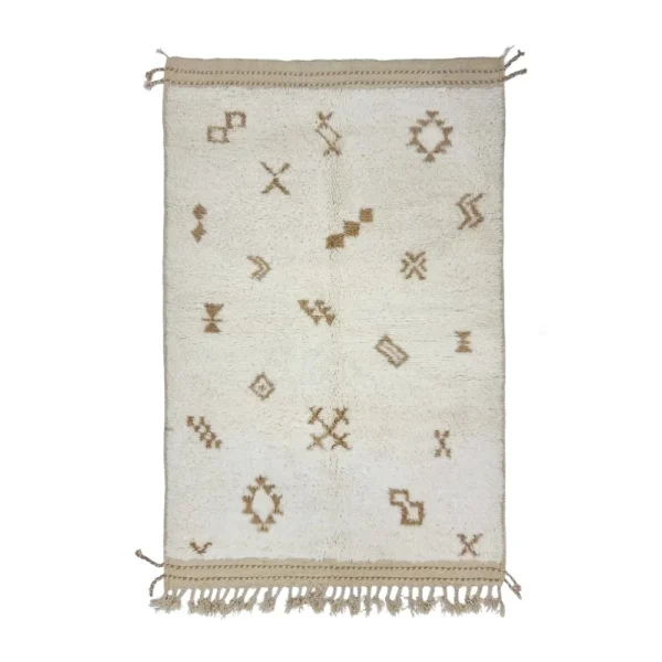 Moroccan Berber rug in beige and white