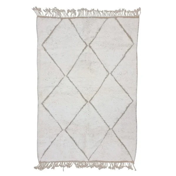 Moroccan Berber rug in beige and white