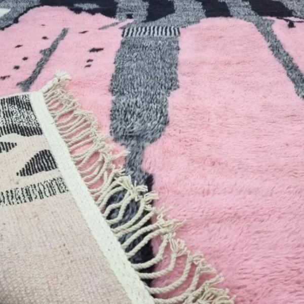 Moroccan Berber rug in black and pink - Image 4